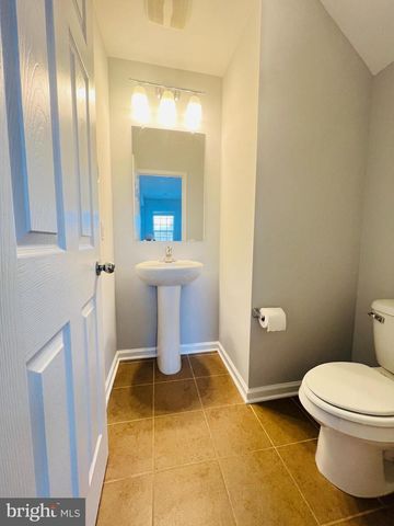 247 SILLS LN, Downingtown, PA 19335