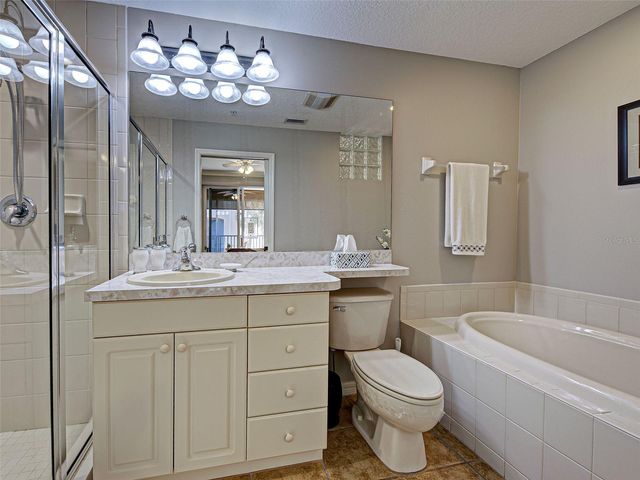 1406 GONDOLA PARK DRIVE 1406, Venice, FL 34292