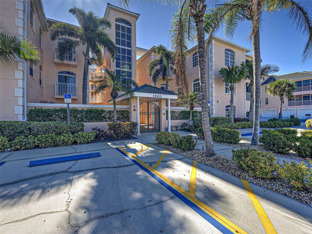 1406 GONDOLA PARK DRIVE 1406, Venice, FL 34292