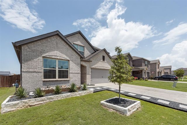 1833 Cota Street, Royse City, TX 75189