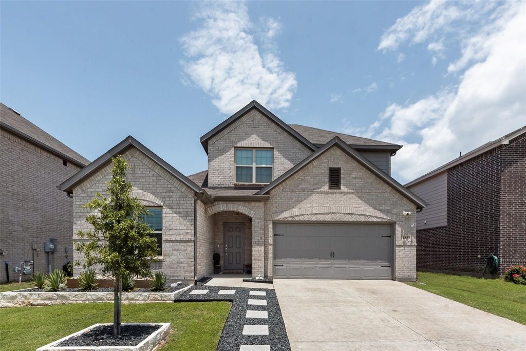 1833 Cota Street, Royse City, TX 75189