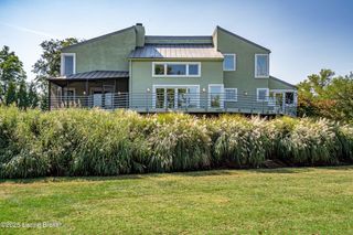4228 River Rd, Louisville, KY 40207