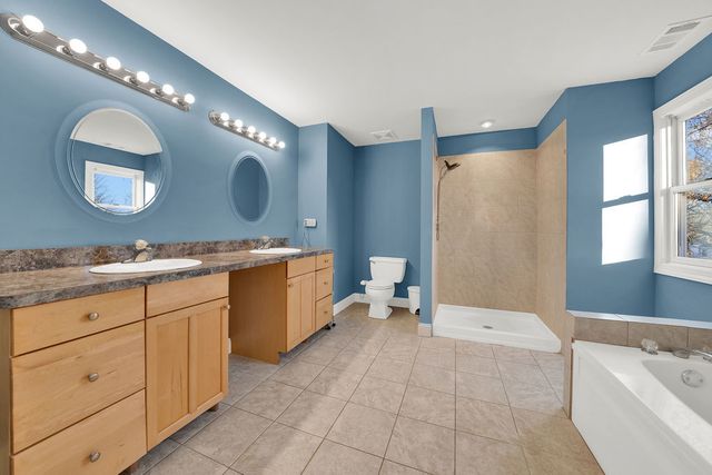 7435 W 74th Street, Bridgeview, IL 60455