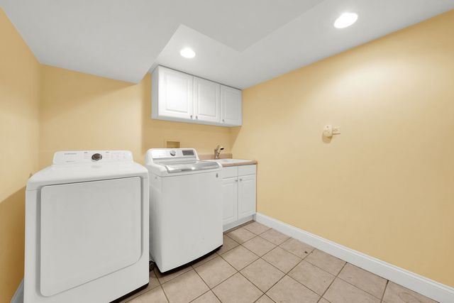 7435 W 74th Street, Bridgeview, IL 60455