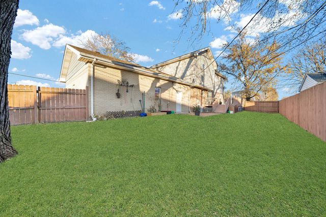 7435 W 74th Street, Bridgeview, IL 60455