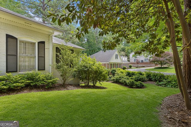 4659 Tall Pines Drive NW, Atlanta, GA 30327