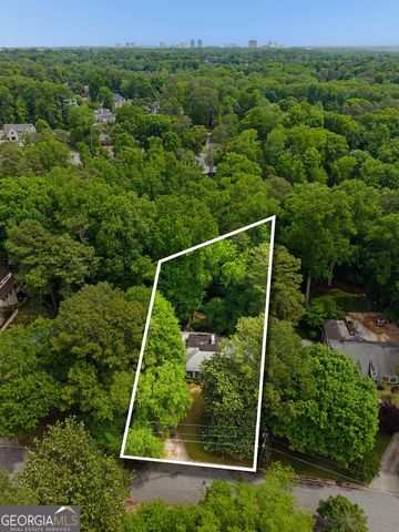 4659 Tall Pines Drive NW, Atlanta, GA 30327