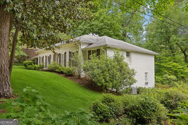 4659 Tall Pines Drive NW, Atlanta, GA 30327