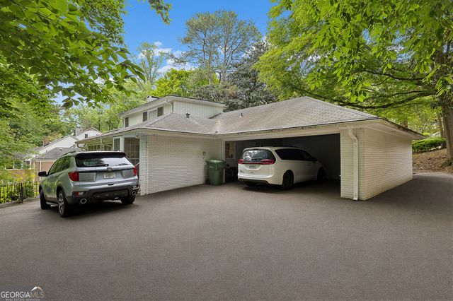 4659 Tall Pines Drive NW, Atlanta, GA 30327