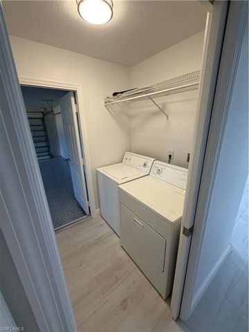 907 NE 17th TER, Cape Coral, FL 33909