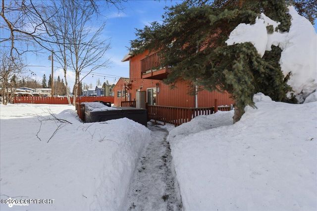 3909 Cope Street, Anchorage, AK 99503