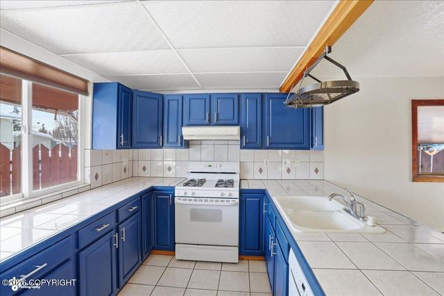 3909 Cope Street, Anchorage, AK 99503