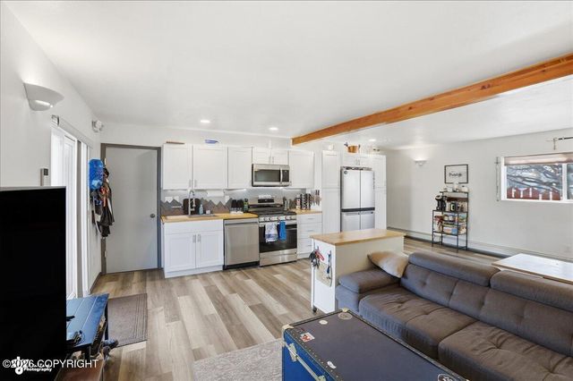 3909 Cope Street, Anchorage, AK 99503