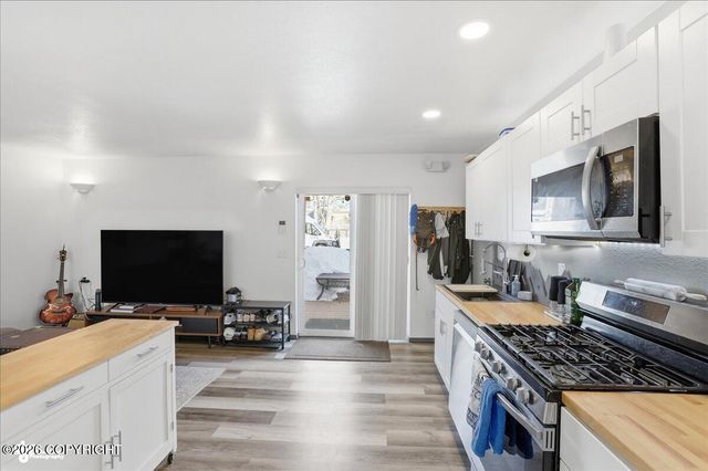 3909 Cope Street, Anchorage, AK 99503