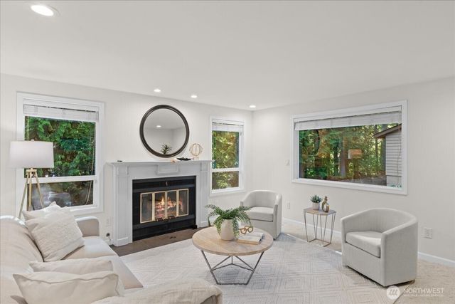 26069 SE 154th Street, Issaquah, WA 98027
