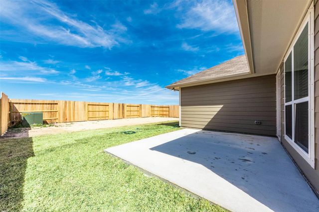 8220 N Tourmaline Way, La Marque, TX 77591