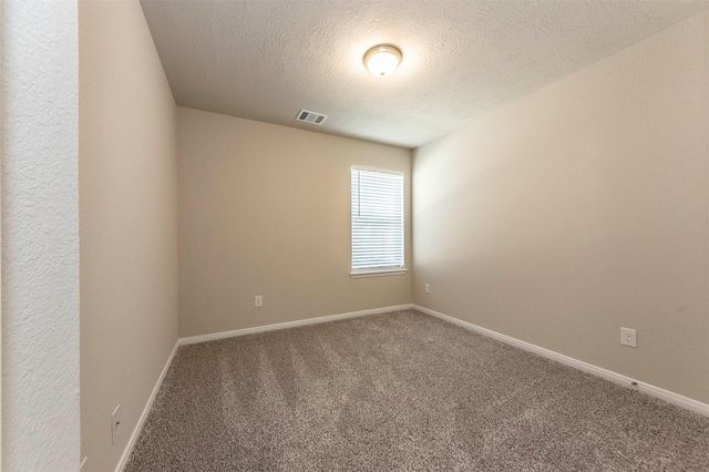8220 N Tourmaline Way, La Marque, TX 77591