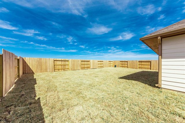 8220 N Tourmaline Way, La Marque, TX 77591