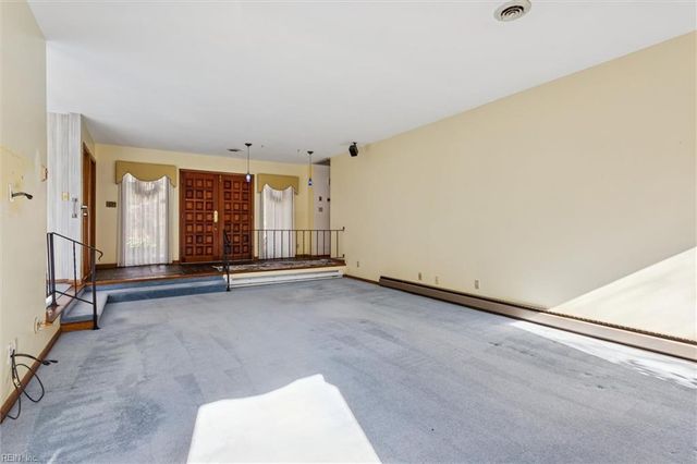 106 Cove CRES, Yorktown, VA 23692