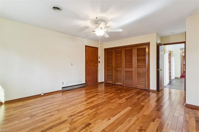 106 Cove CRES, Yorktown, VA 23692