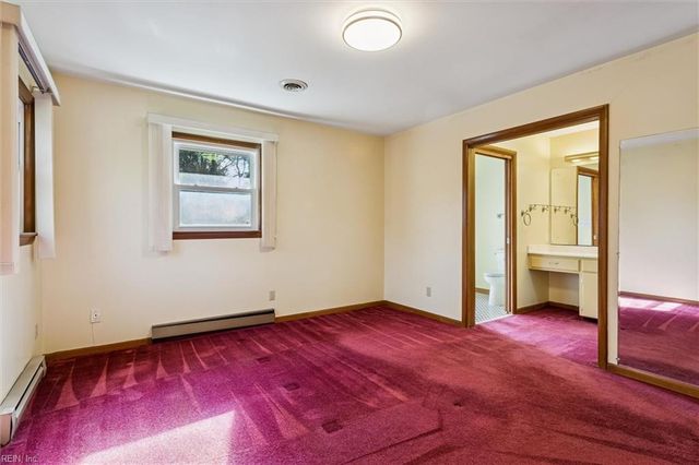 106 Cove CRES, Yorktown, VA 23692