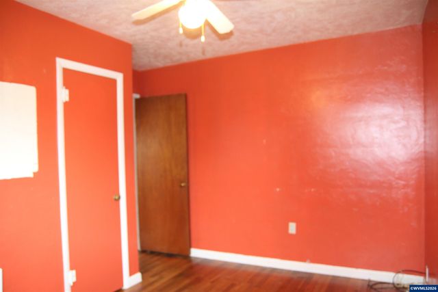 1935 Tudor Wy SE, Albany, OR 97322