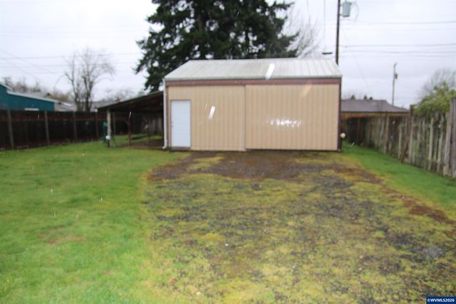 1935 Tudor Wy SE, Albany, OR 97322