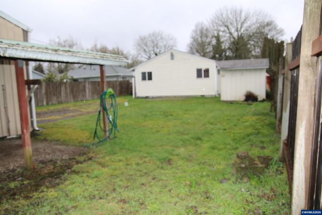 1935 Tudor Wy SE, Albany, OR 97322