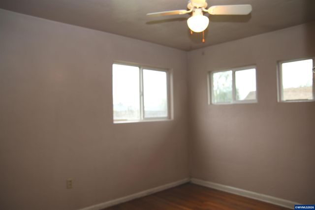 1935 Tudor Wy SE, Albany, OR 97322