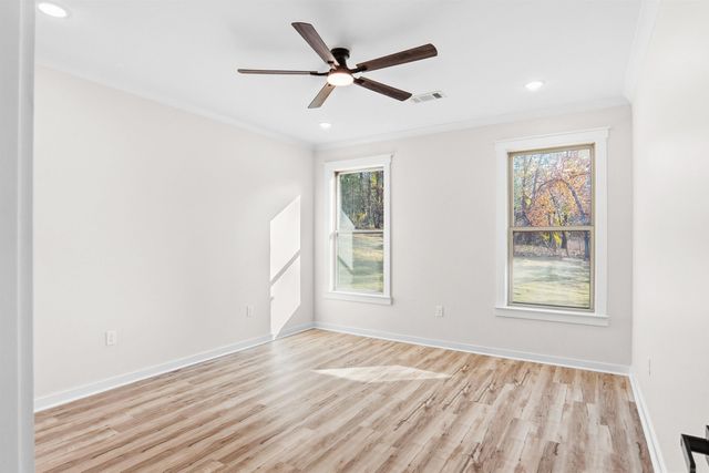 504 Madeleine, Austin, AR 72007