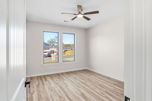 504 Madeleine, Austin, AR 72007