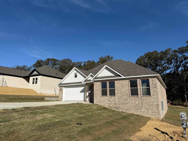 504 Madeleine, Austin, AR 72007