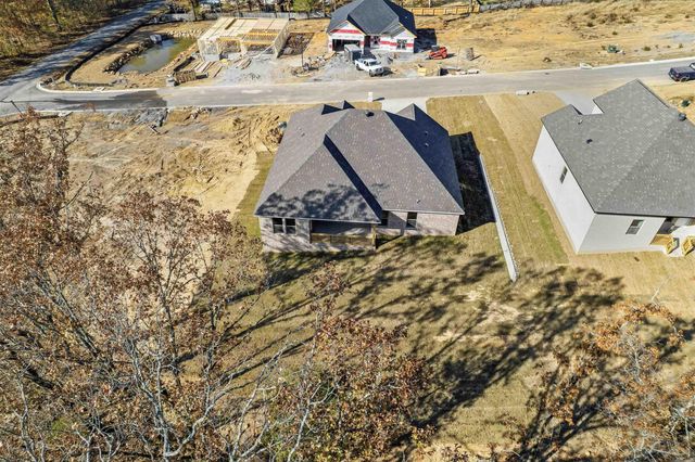 504 Madeleine, Austin, AR 72007