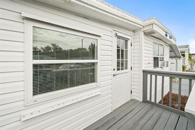 7897 SE Swan Avenue, Hobe Sound, FL 33455
