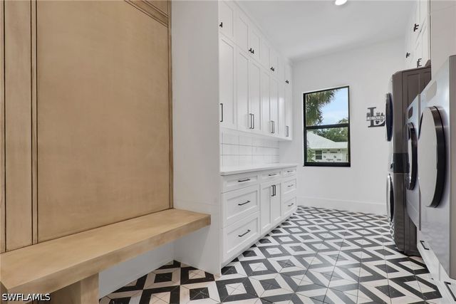 634 19th ST SW, Naples, FL 34117