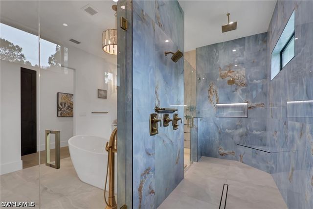 634 19th ST SW, Naples, FL 34117