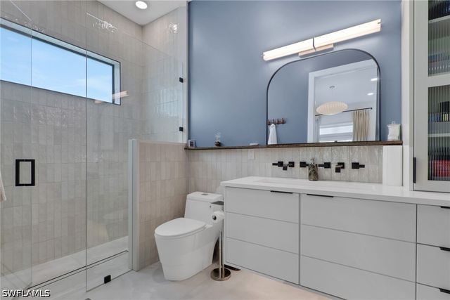 634 19th ST SW, Naples, FL 34117