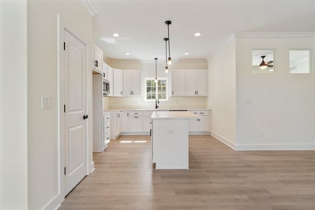 5033 Ikram Oaks Drive, Jackson, MI 49201