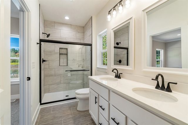 5033 Ikram Oaks Drive, Jackson, MI 49201