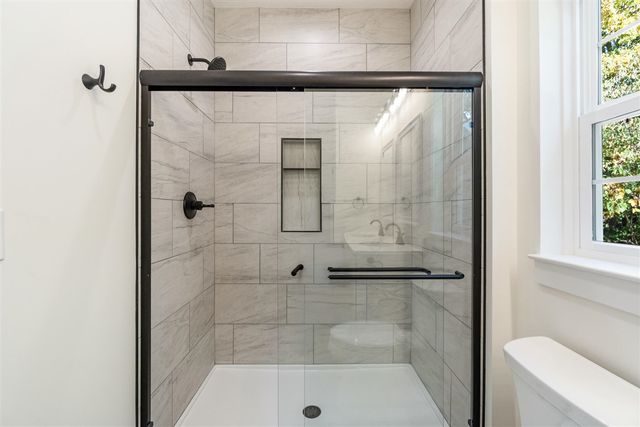 5033 Ikram Oaks Drive, Jackson, MI 49201