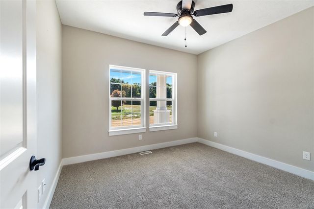 5033 Ikram Oaks Drive, Jackson, MI 49201