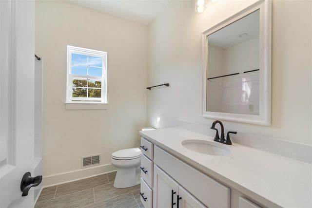 5033 Ikram Oaks Drive, Jackson, MI 49201