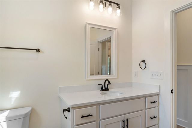 5033 Ikram Oaks Drive, Jackson, MI 49201