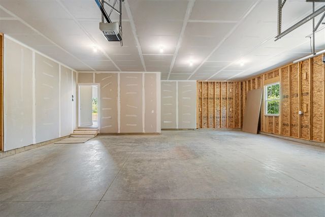 5033 Ikram Oaks Drive, Jackson, MI 49201