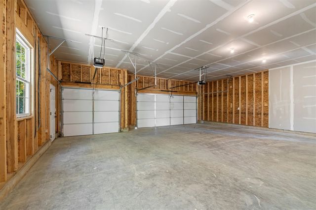 5033 Ikram Oaks Drive, Jackson, MI 49201