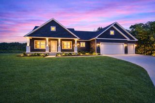 5033 Ikram Oaks Drive, Jackson, MI 49201