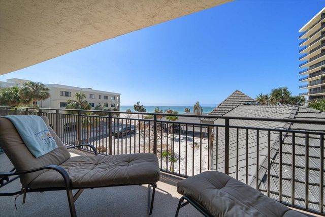 7600 BAYSHORE DRIVE 204, Treasure Island, FL 33706