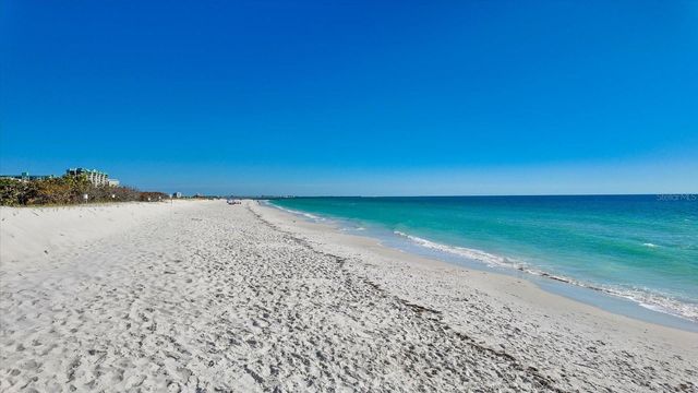 7600 BAYSHORE DRIVE 204, Treasure Island, FL 33706