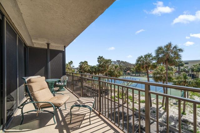 7600 BAYSHORE DRIVE 204, Treasure Island, FL 33706