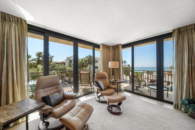 7600 BAYSHORE DRIVE 204, Treasure Island, FL 33706